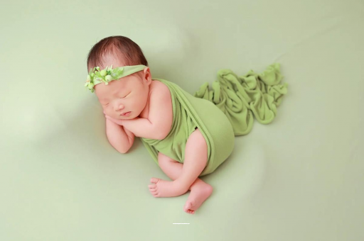 盘锦宝宝边吃边拉正常吗